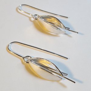 Kowhai flower earrings - 2 petals