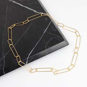 Sketches Oblong Necklace - gold