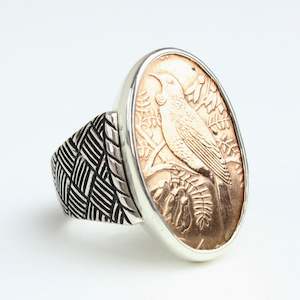 Art gallery: Oval Tui ring