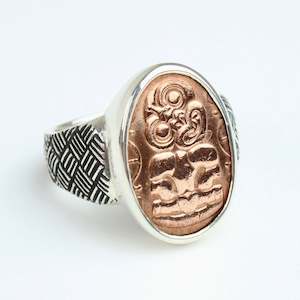 Oval Tiki ring