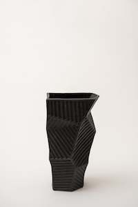 Sale: Feilding Vase - Black