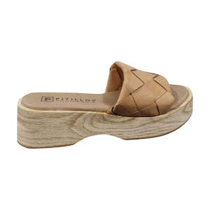 Footwear: 1506 Camel