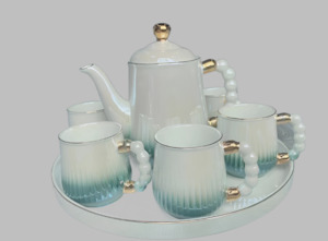 Kitchenware: Cup and kettle set of 8