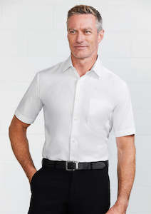 Clothing manufacturing: MENS PRESTON SHORT SLEEVE SHIRT S312MS