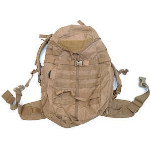 Clothing: NZ Army Camelbak Tri-Zip Crux Hydration Backpack - Grade 2