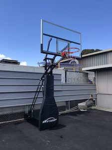 Floor covering: Brand new super steady basketball hoop. professional Adjustable height, NBA size back board basketball stand