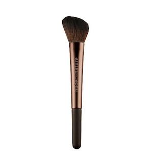 NUDE BY NATURE Angled Blush Brush