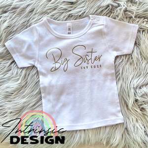 18-24mth White tee - EST 2022 - Old gold print