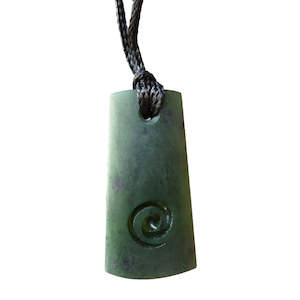 Mana NZ Wedge shaped greenstone pendant with koru carving (4cm)