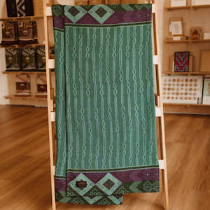 Awhi Company: Premium Te Kōkō Mahana Blanket