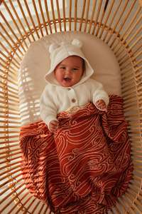 Baby: Pēpi Knitted Blanket - Manaaki Kōkōwai