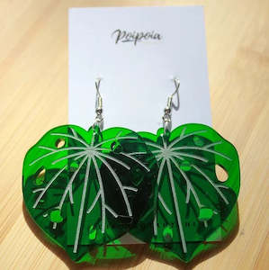 Jewellery: Kawakawa earrings