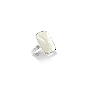 La Stèle Mother of Pearl Rectangle Ring