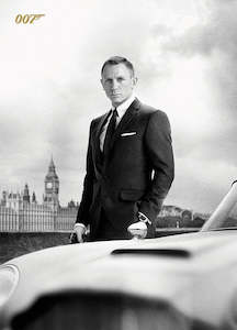 James Bond Skyfall Bond & DB5 Postcard