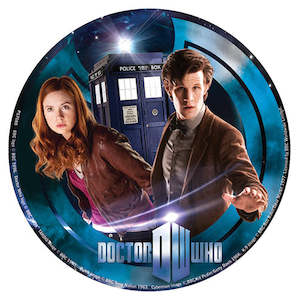 Paper product wholesaling: Doctor Who And Amy 95mm Vinyl Sticker