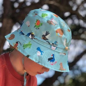 Homewares: Kids Reversible Bucket Hat - Bird/Green