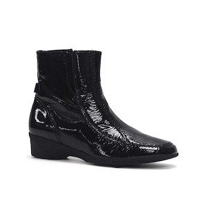 C53229 Black Patent