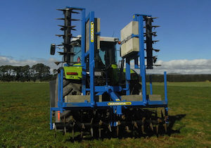 5 Metre Heavy Duty Aerator- Hydraulic Folding & Quick Set Adjustment