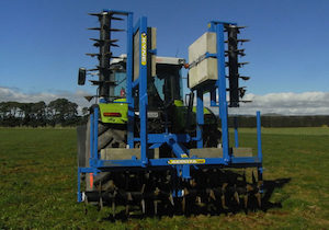 6 Metre Heavy Duty Aerator – Hydraulic Folding & Quick Set Adjustment