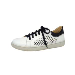 Rilassare: Tabbs White/Navy