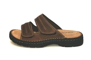 Mens Flats: Slider Sandal