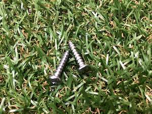 Sporting equipment: Replacement screw for lacrosse sticks! (Comes as 2 screws)