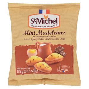 Dairy product wholesaling: St Michel Petites Madeleines Choco Chips 175g