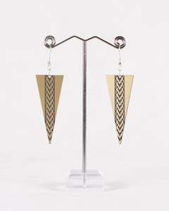 Sonz Earings: Samoan Spearhead Triangle Large Gold Metallic