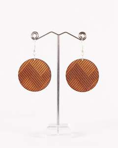 Sonz Earings: Mana Round Wood