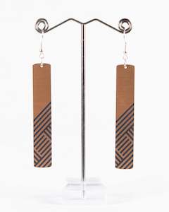 Sonz Earings: Mana Bar Copper Metallic