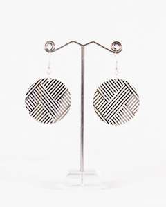 Sonz Earings: Mana Round Silver Mirror