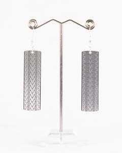 Sonz Earings: Samoan Spearhead Bar Silver Metallic