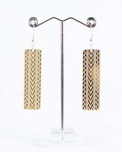 Sonz Earings: Samoan Spearhead Bar Gold Mirror