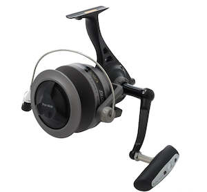 Sporting equipment: FIN-NOR - OFFSHORE 10500A SPINNING REEL