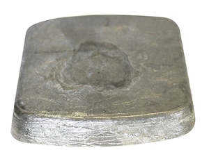 Sporting equipment: LAST CAST - 1kg SQUARE DIVE WEIGHT FOR POCKET