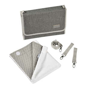 On-the-go Changing Pouch