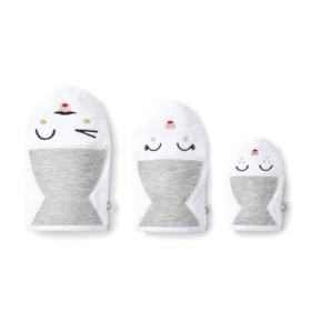 Baths Accessories: White & Grey Wash Mitts