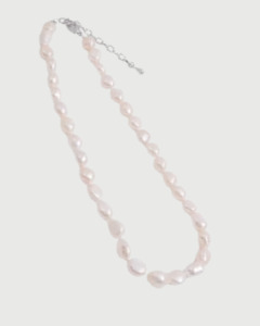 Kiwicraft Pearl Necklace