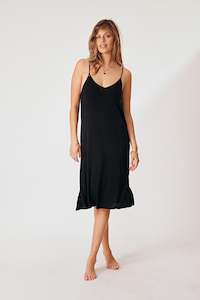 Essential Slip Black