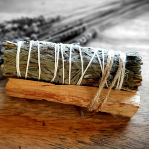 Mugwort smudge stick & Palo Santo