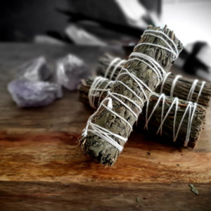 Mugwort smudge stick