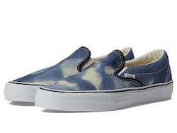 Sporting equipment: 007NCBLU VANS CSO SLIP ON BLUE WASH