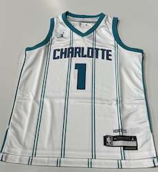 Sporting equipment: 13602931 NIKE KIDS HORNETS SINGLET