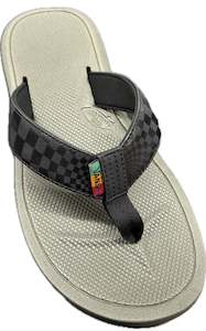 Sporting equipment: 000CVZ0N VANS MTE JANDAL RASTA