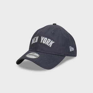 Sporting equipment: 60588225 NE 920 CAP YANKEES