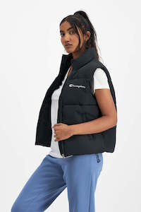 Sporting equipment: CHAMPION W PUFFER VEST CTN8N BLK