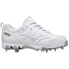 Sporting equipment: 11GM215401 MIZUNO 9 SPIKE METAL CLEAT W