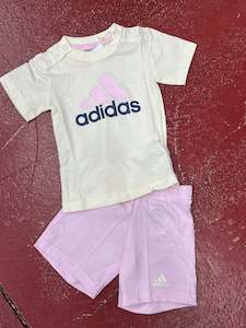 Sporting equipment: IS2513 ADIDAS BL CO TEE SET