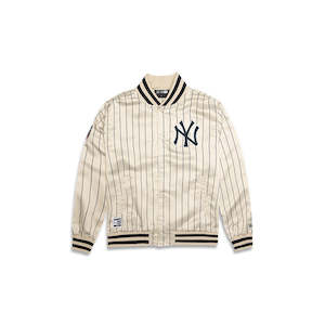 Sporting equipment: 13505017 NE SATIN YANKEES JACKET