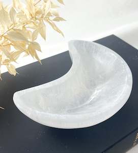 Selenite Bowls And Plates: Selenite Moon Charging Bowl